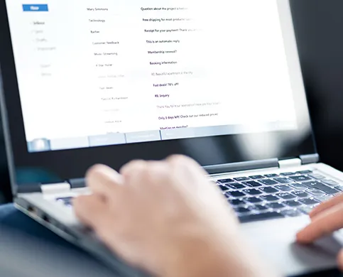 ノートパソコンでメール